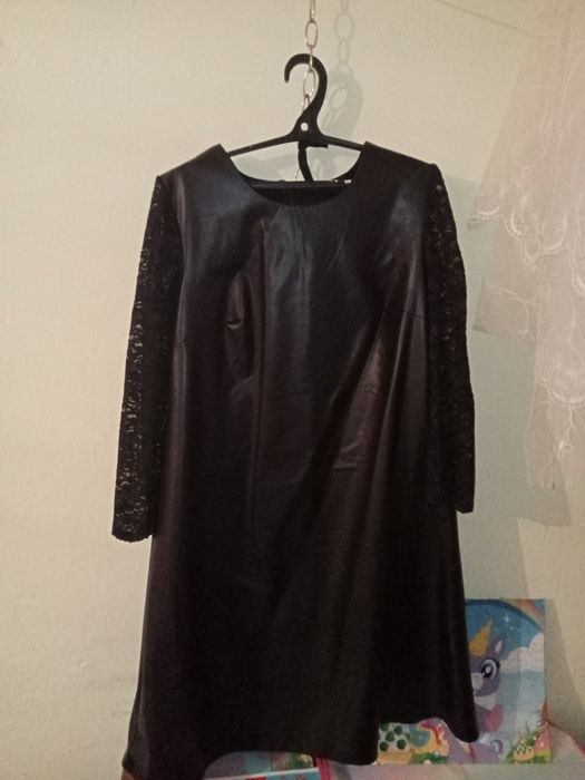 Продам  платье чёрное новое