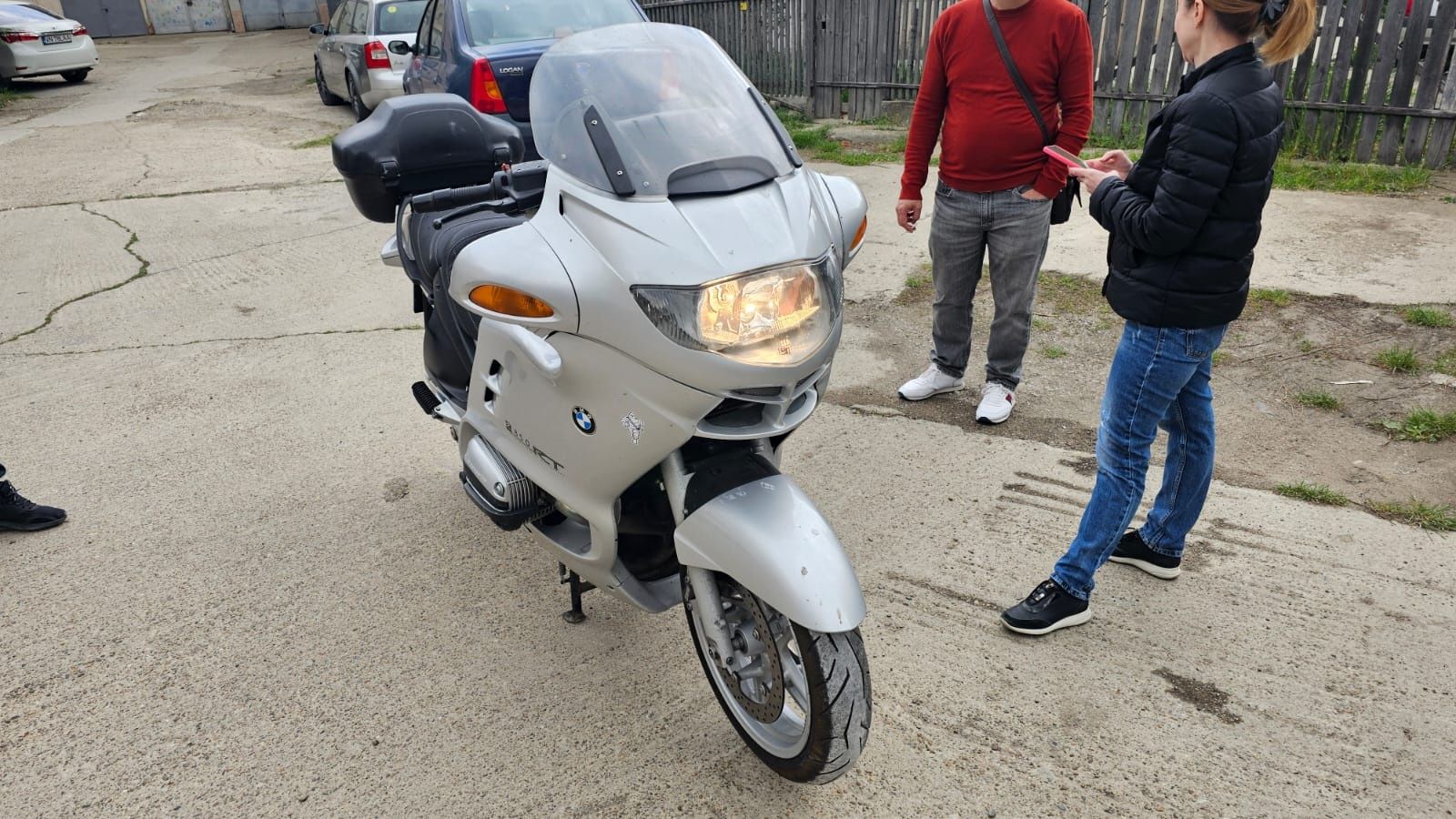 Vând motocicletă  BMW 850 RT