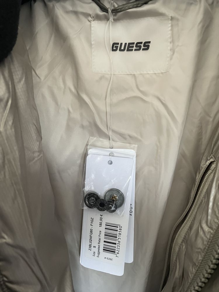 Vand geaca Guess