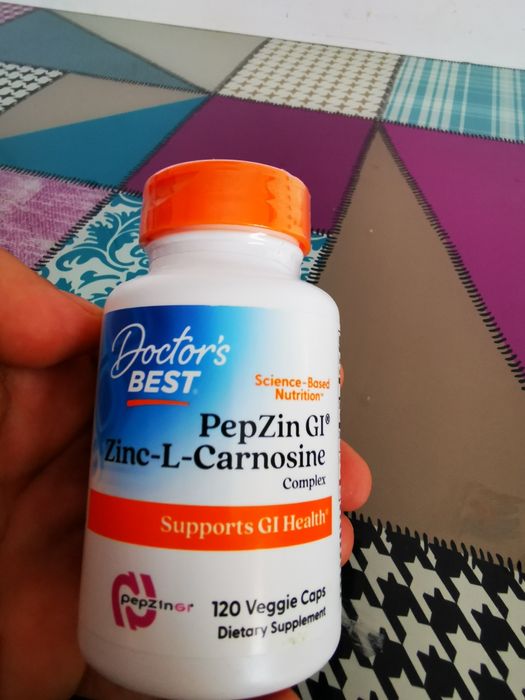 Zinc Carnozina. Flacon nedesfăcut.