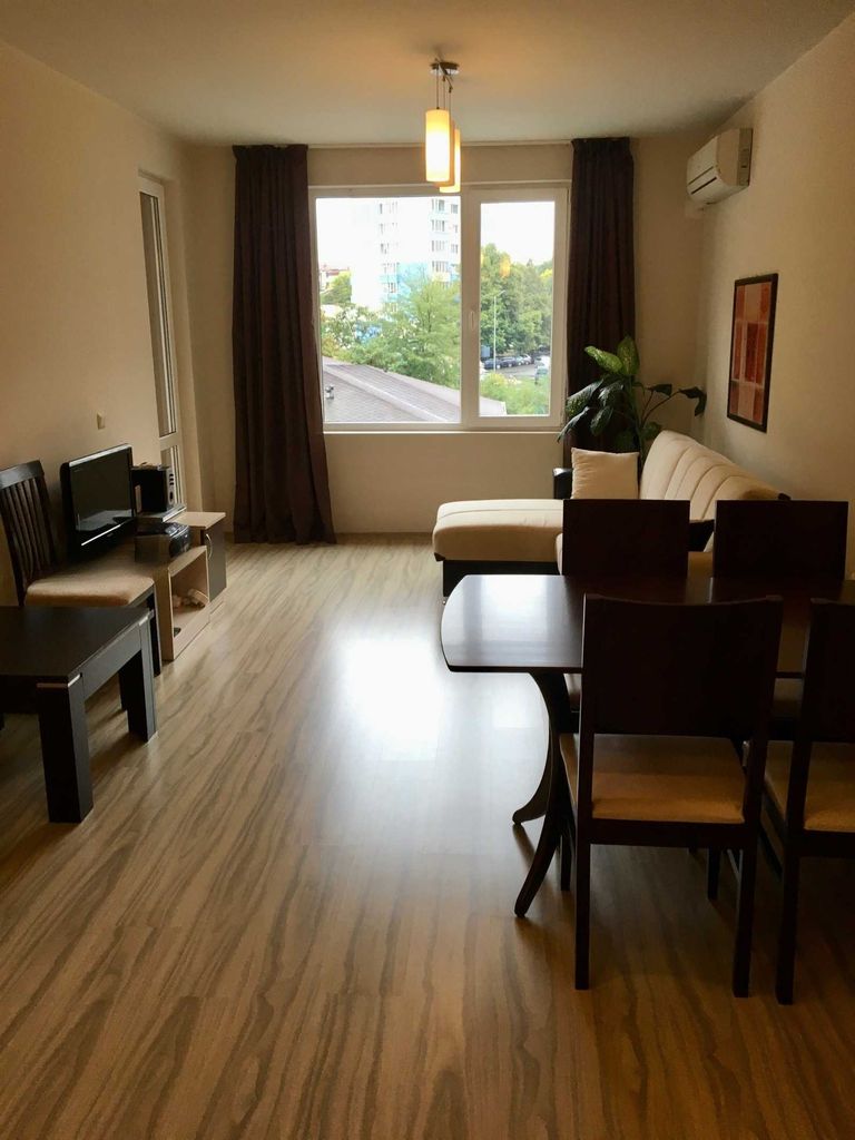 Дава се под наем Двустаен апартамент в Бургас, Зорница - 70 кв.м за 600 € - Снимка #2