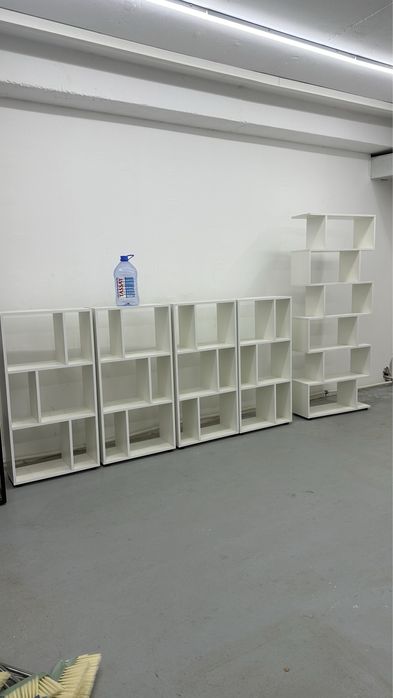 Стеллажи полки этажерка