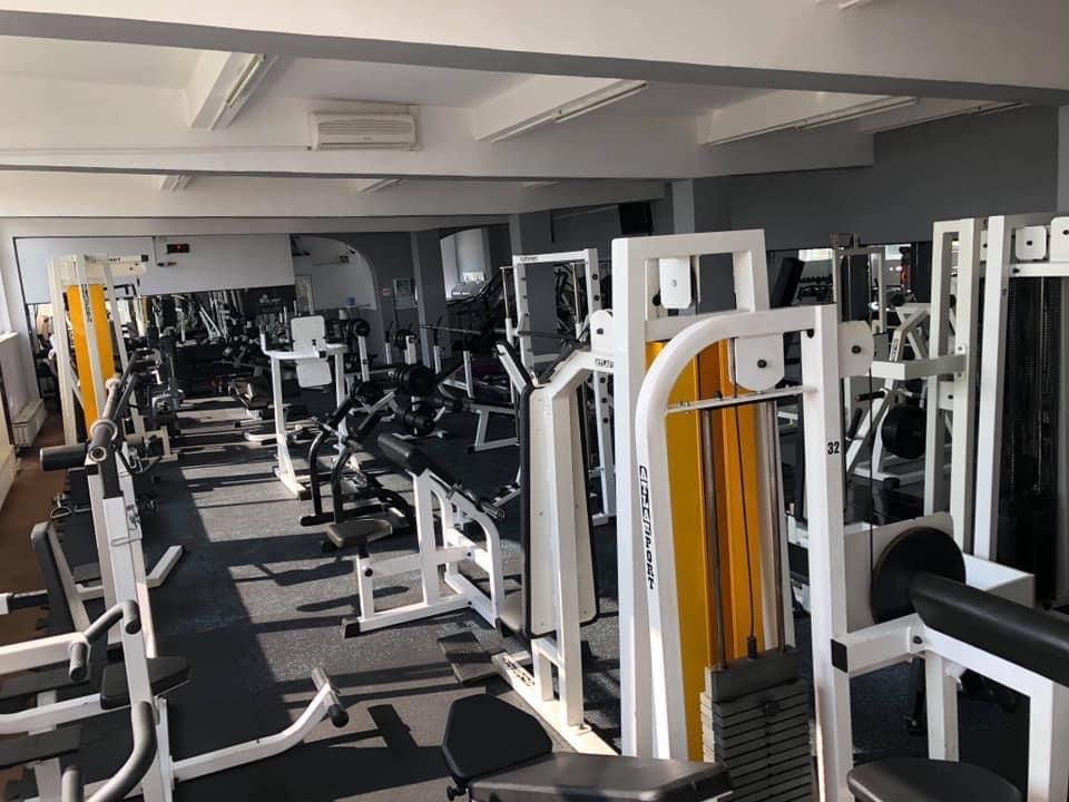 Sala de culturism si fitness