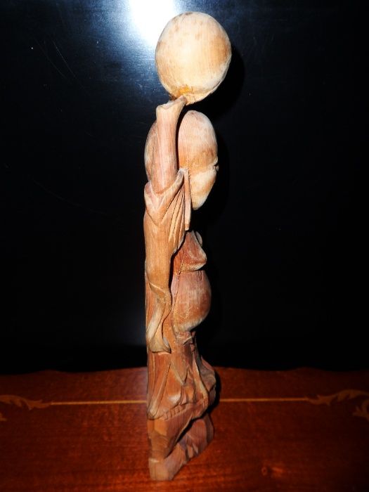 Sculptură manuală vintage în lemn de santal. Buddha fericit.
