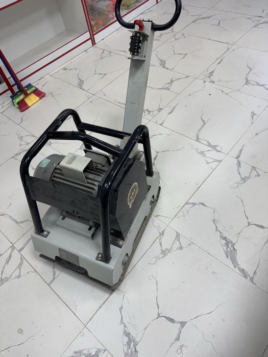 Продам Виброплиту новую не изпользовали.