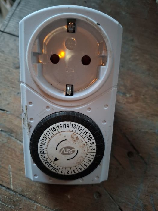 Розетка с механическим таймером