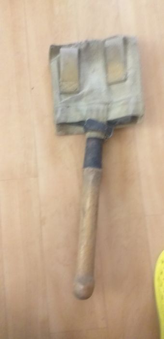 Лопата для кемпинга