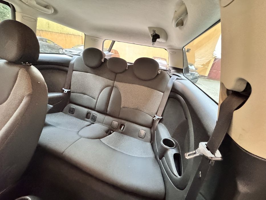 Vând mini cooper one D