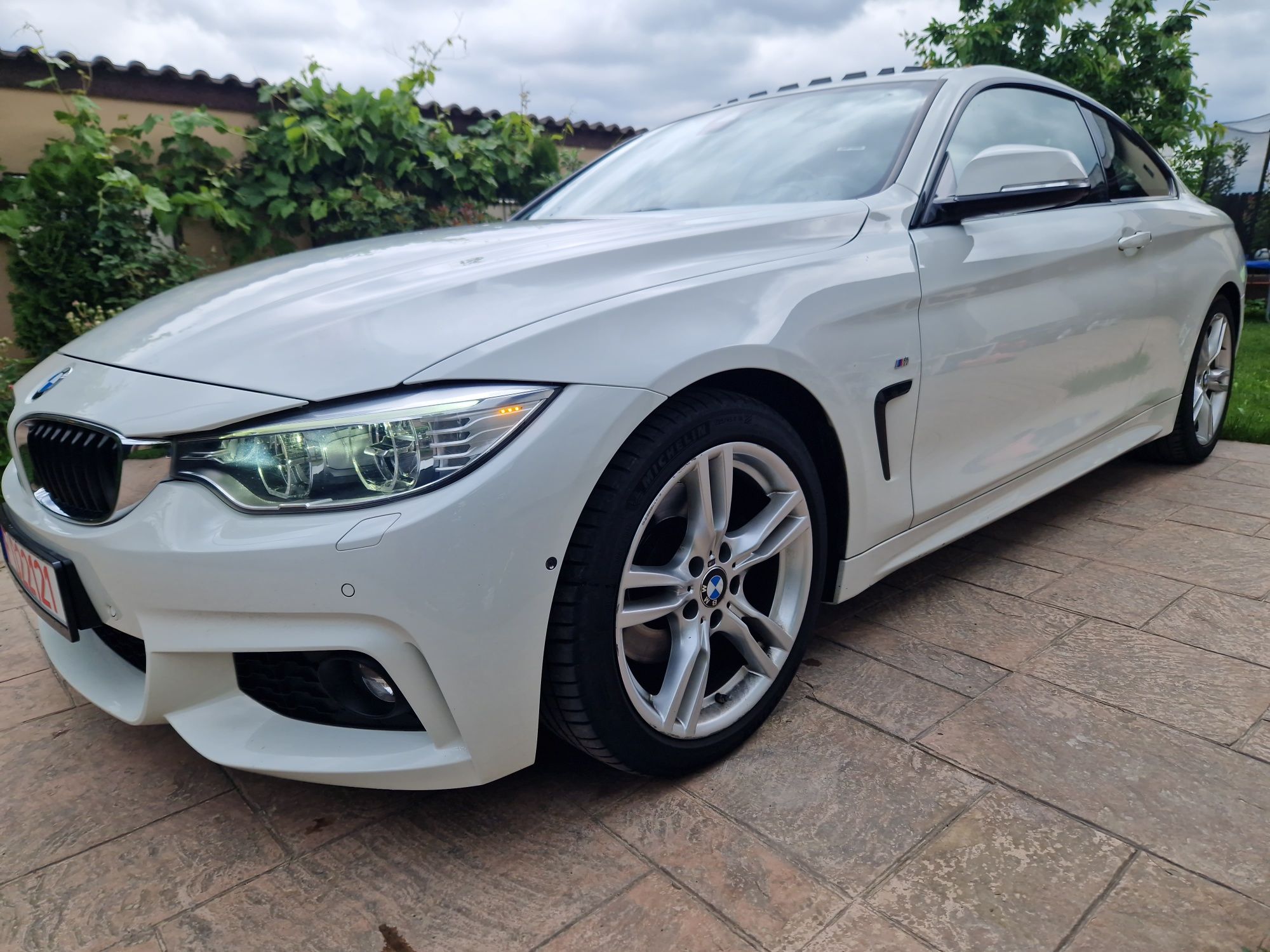 BMW 425d F32 2014 M Pachet / Led / Head Up / Camere / Trapa / RATE