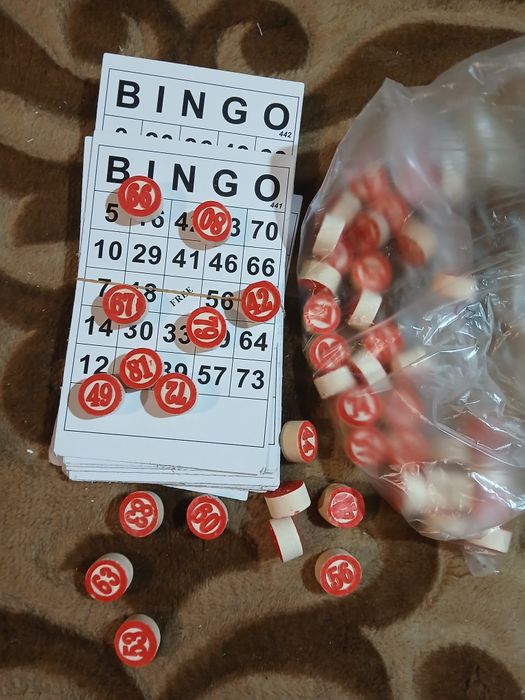 Jetoane loto și cărți de joc