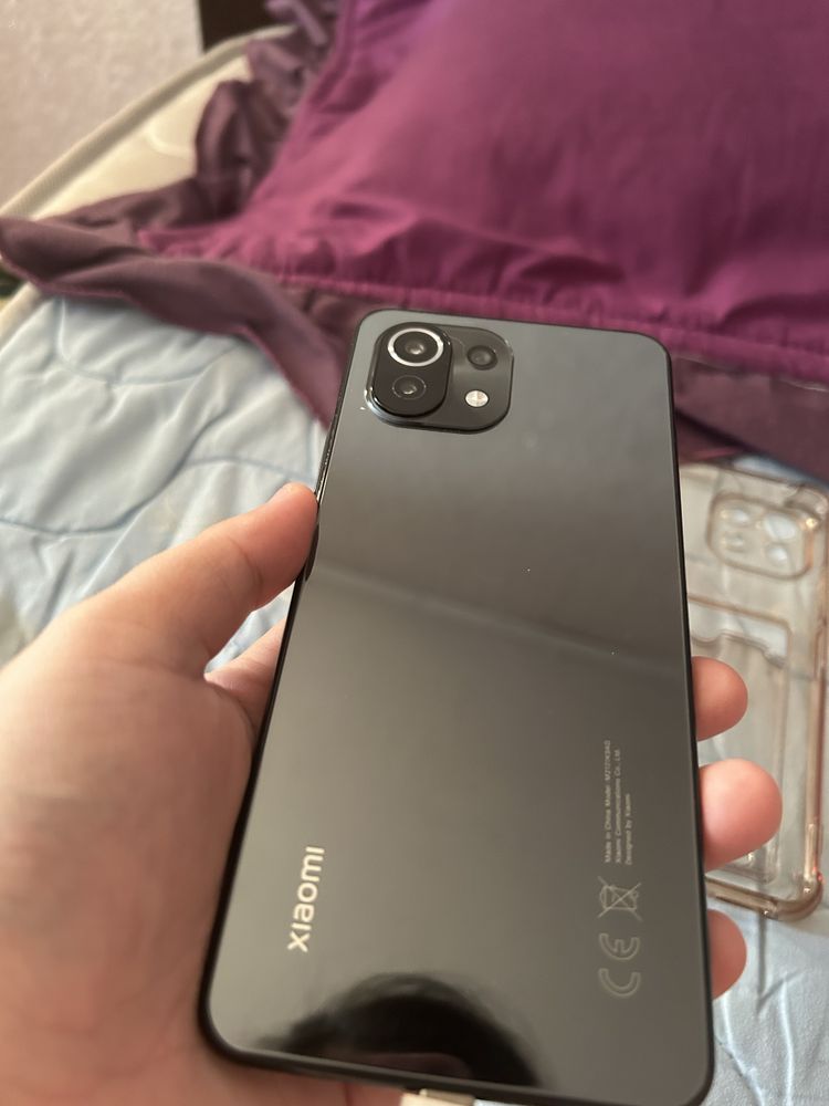 Продам смартфон б/у