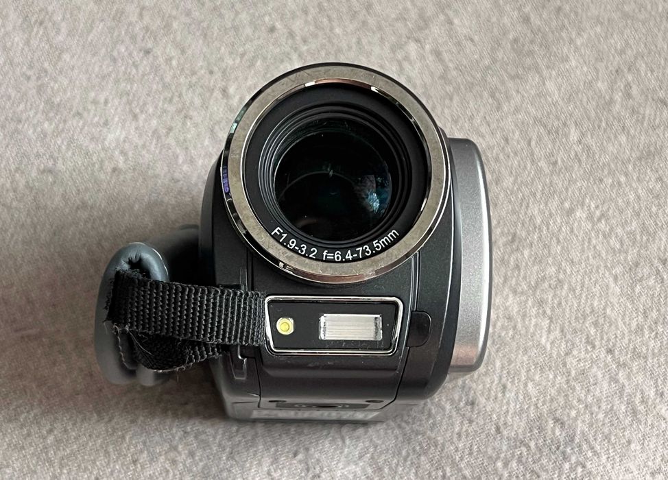 Camera video digitală Aiptek VAZ2S Full HD 10MP defectă pentru piese