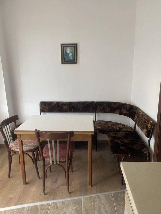 Дава се под наем Едностаен апартамент в Бургас, Център - 50 кв.м за 382.5 € - Снимка #2