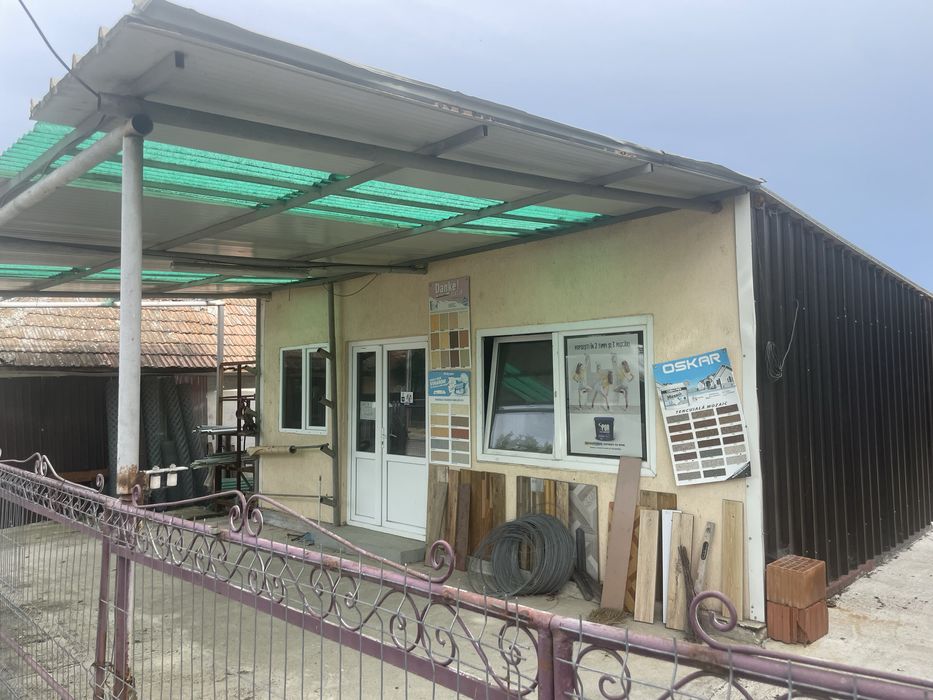 Inchiriez magazin + teren si hala