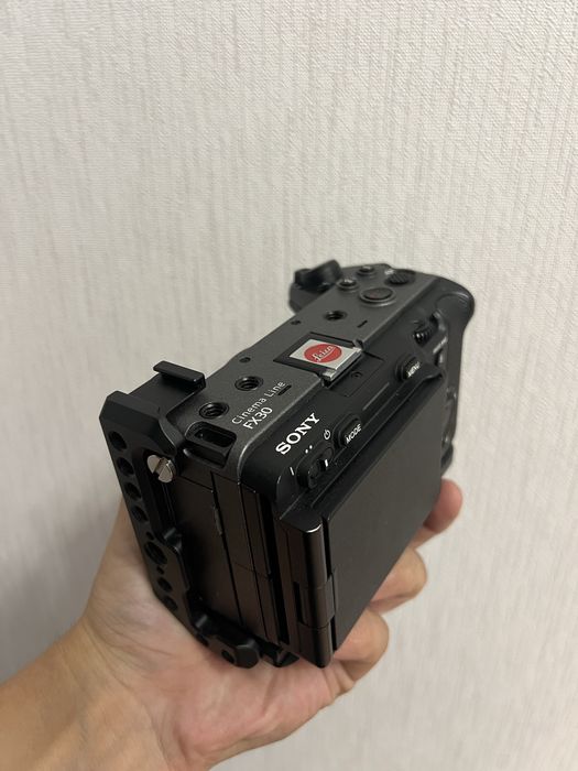 Sony FX30 + 18-105, 56mm