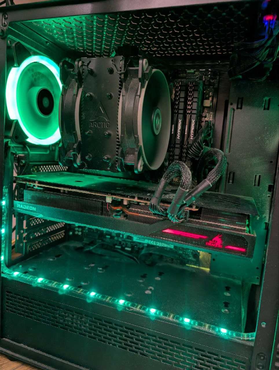 Геймърски компютър - Ryzen 5 5600X, RX 6800 XT, 32GB DDR4 RAM, 4xSSD