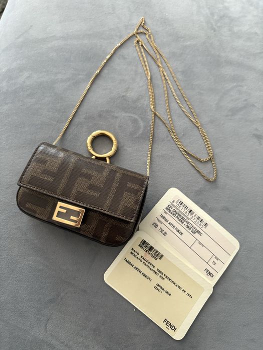Accesoriu fendi nano