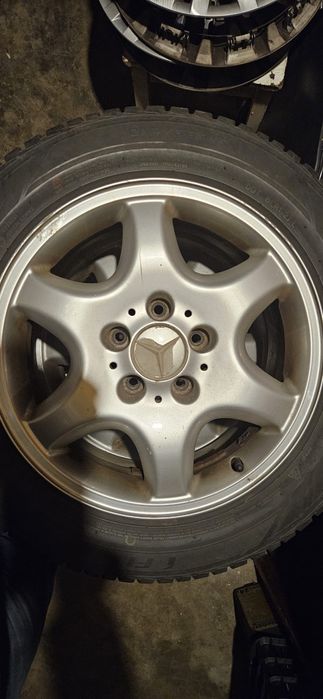 Vand jante aliaj cu cauciuri de iarna