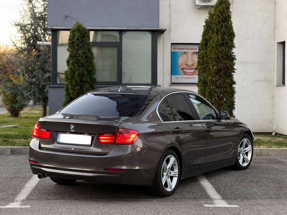 Bmw seria 3 / F30 2015/ 2 Butoane / Distronic / Line Assit / 320D