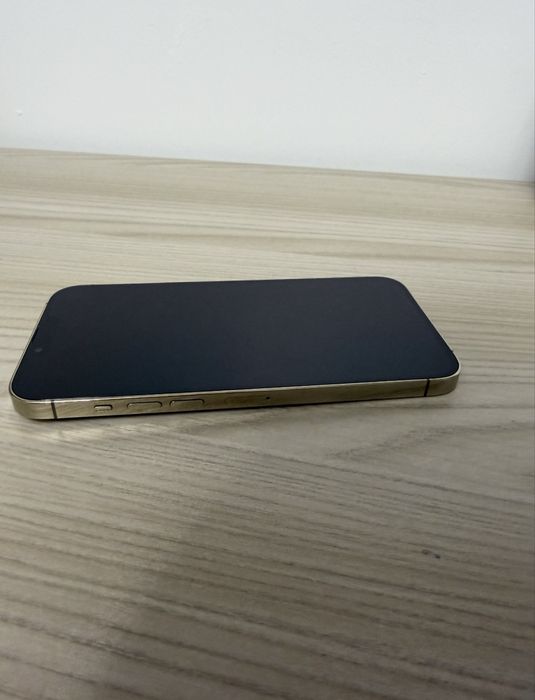 Vand iphone 13 pro max in stare impecabil