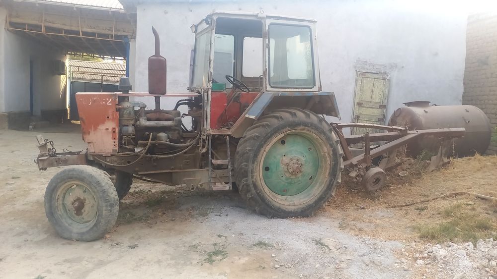 Yumizi traktor+ plug