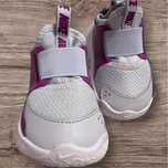 Детски маратонки Nike Flex Runner 3 сив/лилав
