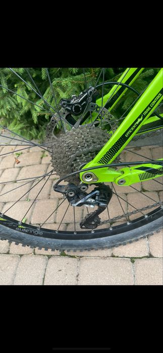 Bicicleta commencal Cube