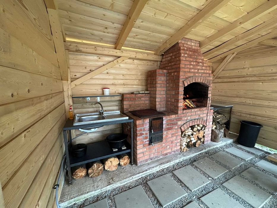 Inchiriez cabana in Dealu Negru, comuna Calatele, la 60 de km Cluj