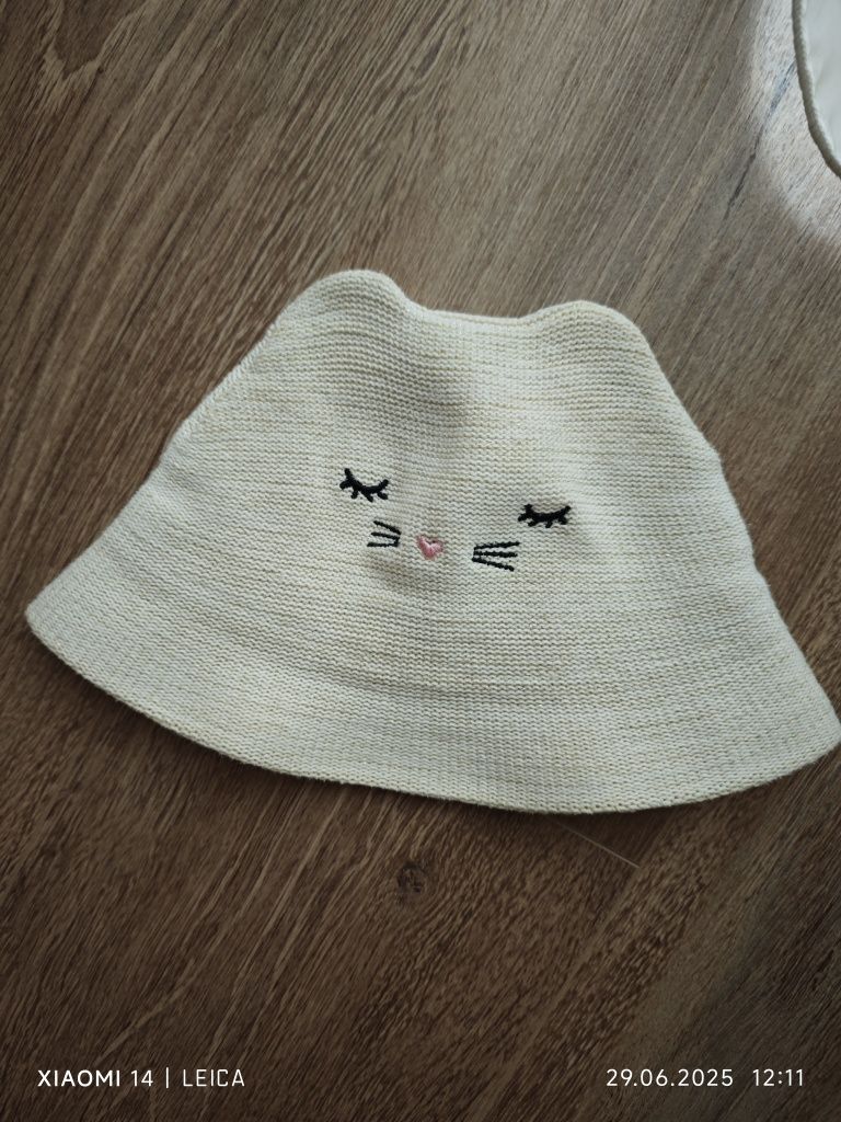 Летни шапки за момиче H&M