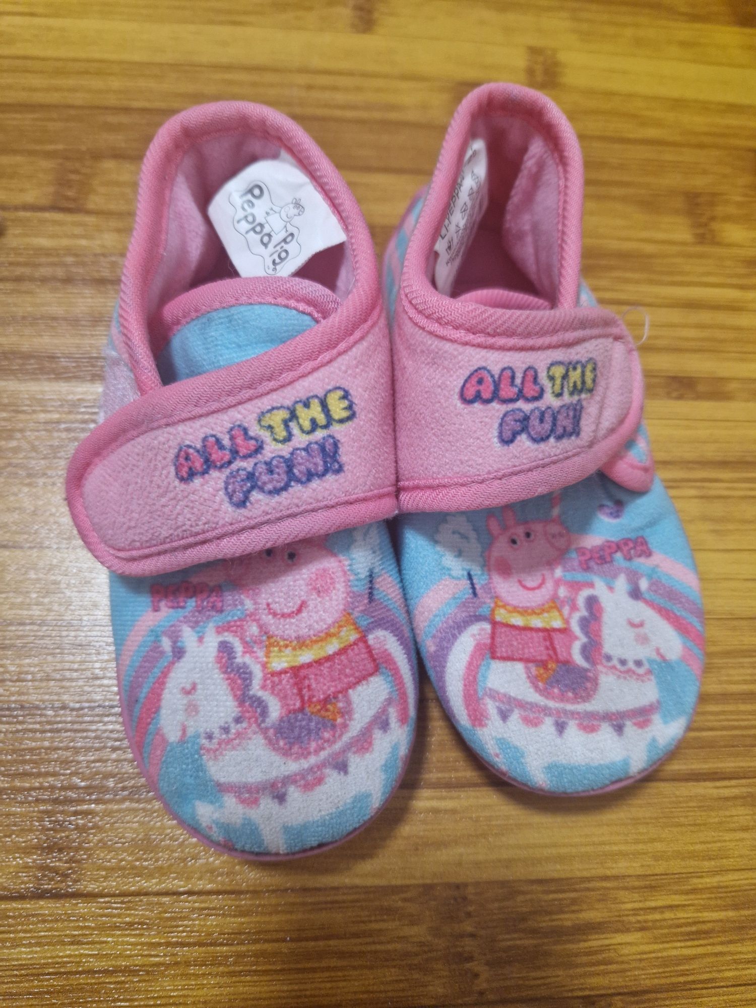 Papuci pentru interior copii Peppa