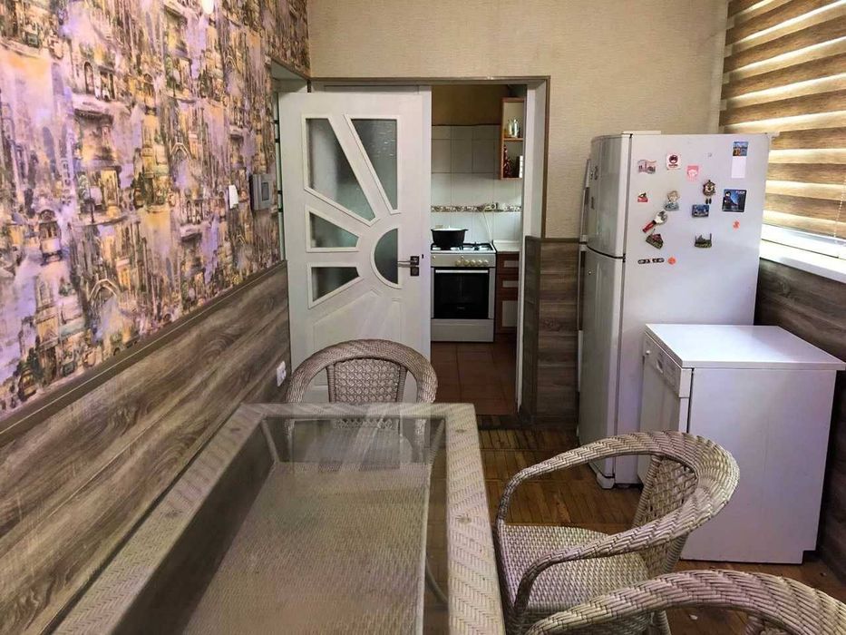 Квартира на Дархан Спец план 4/2/4 общ пл 155м с обстановкой