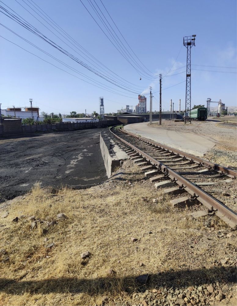 Продается База 2 Га ,Жд ветка 40 км от круг Рохат , Цех , Склад, пром