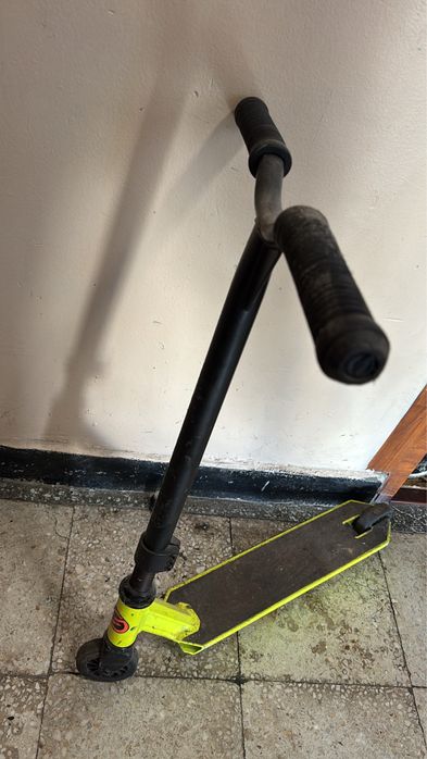 Тротинетка с друга подарък