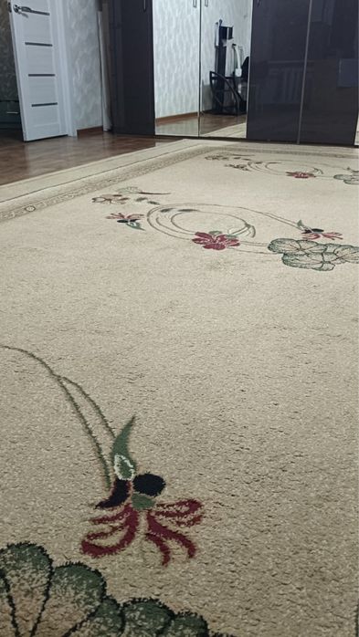 Продам бу ковер.