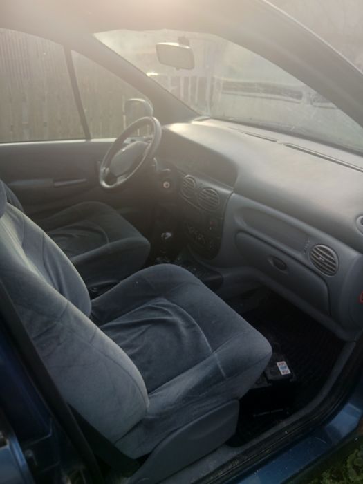 Vand Renault scenic 1,6 Benzina