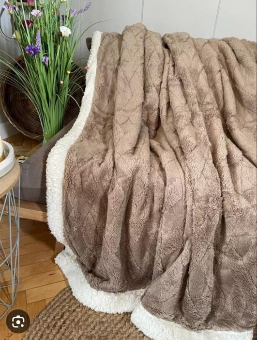 Одеяло барашек в трёх цветах и постельное белье комлпект