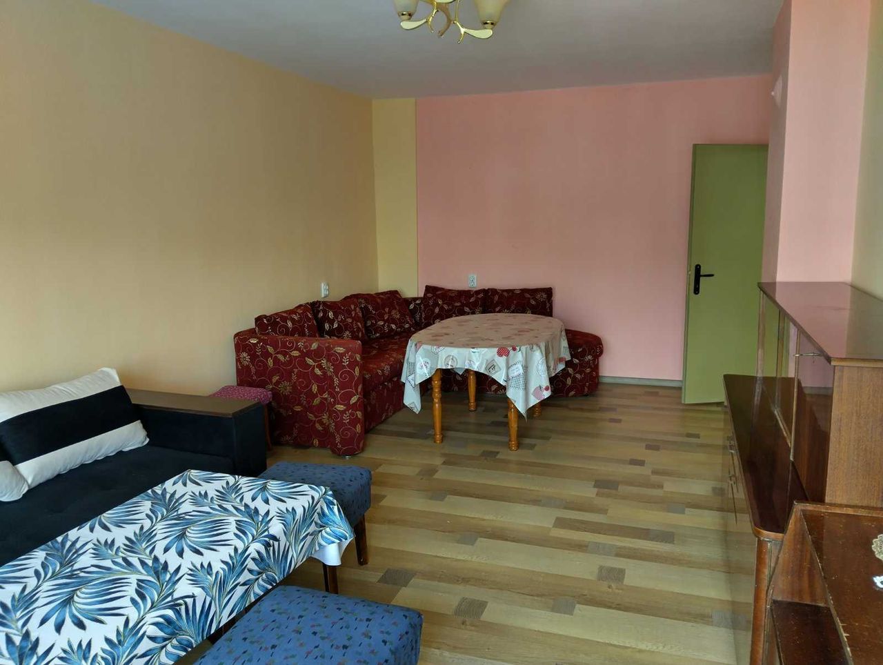 Дава се под наем Двустаен апартамент в Габрово, Младост - 63 кв.м за 229.5 € - Снимка #2