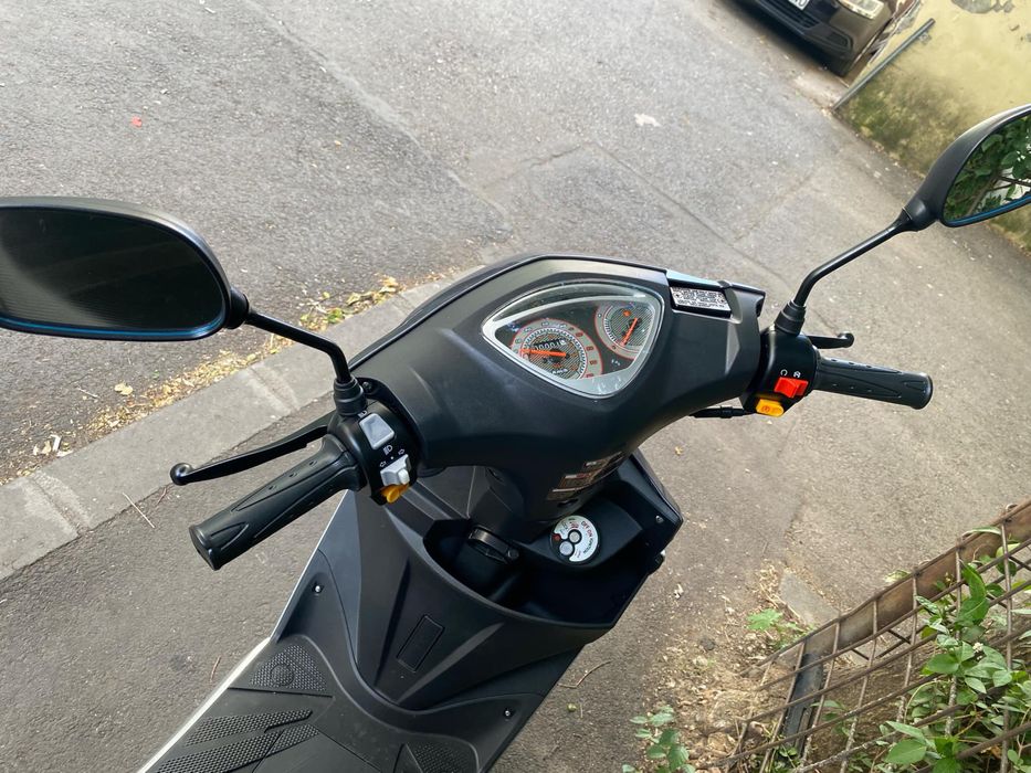 Scuter Nou BSK Sprint 50cc