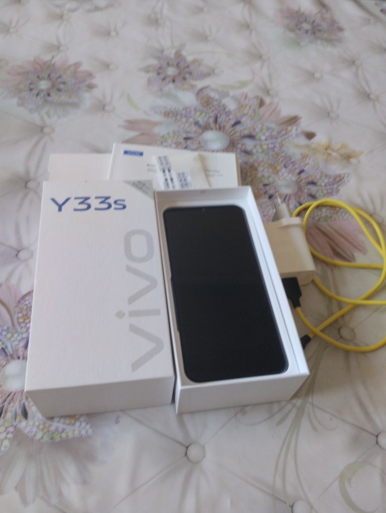 Vivo Y33s продам в идеале,всё радное срочно