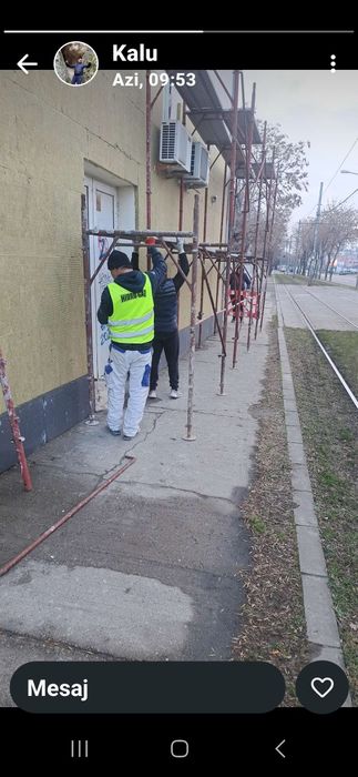 Meseriași constructori