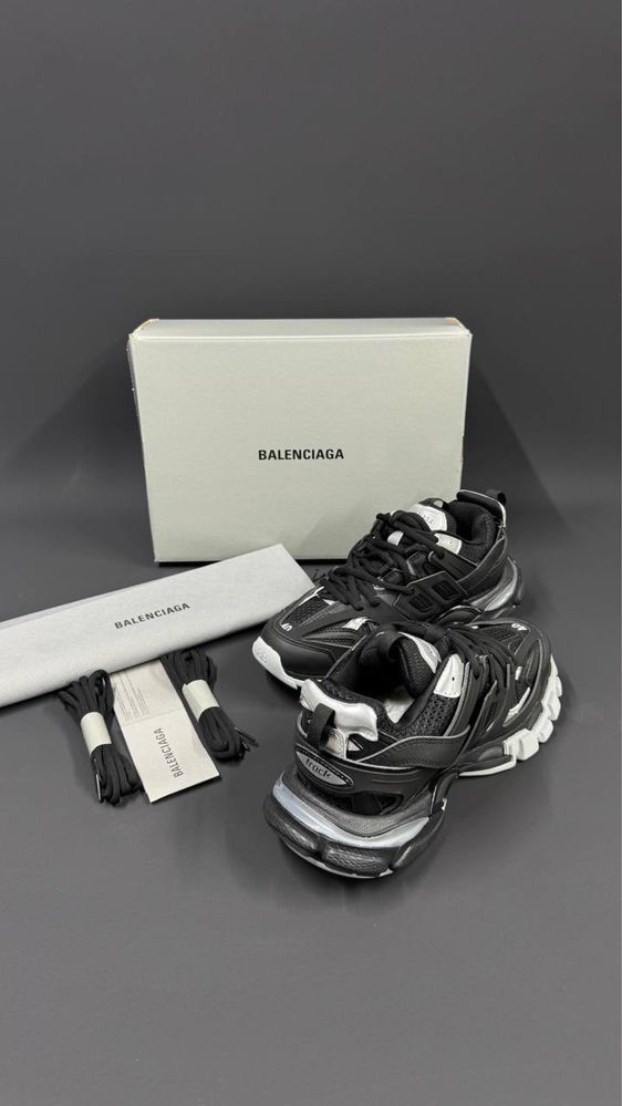 Balenciaga Track