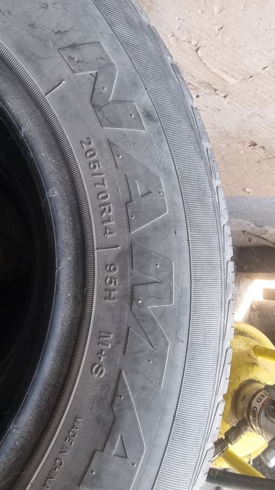 Балон 205,70,R14 комплект
