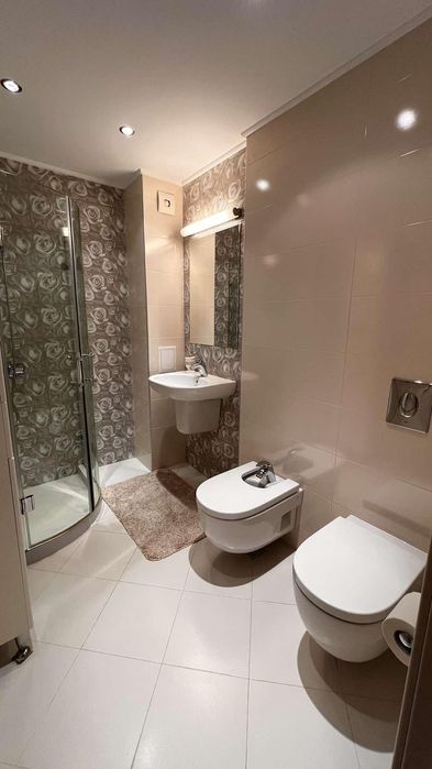 Дава се под наем Двустаен апартамент в Варна, Център - 65 кв.м за 1200 € - Снимка #5