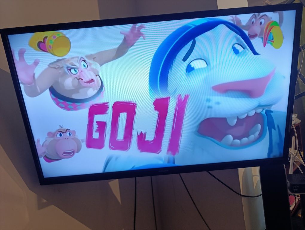 Philips 43 smart tv boxs bilan birga