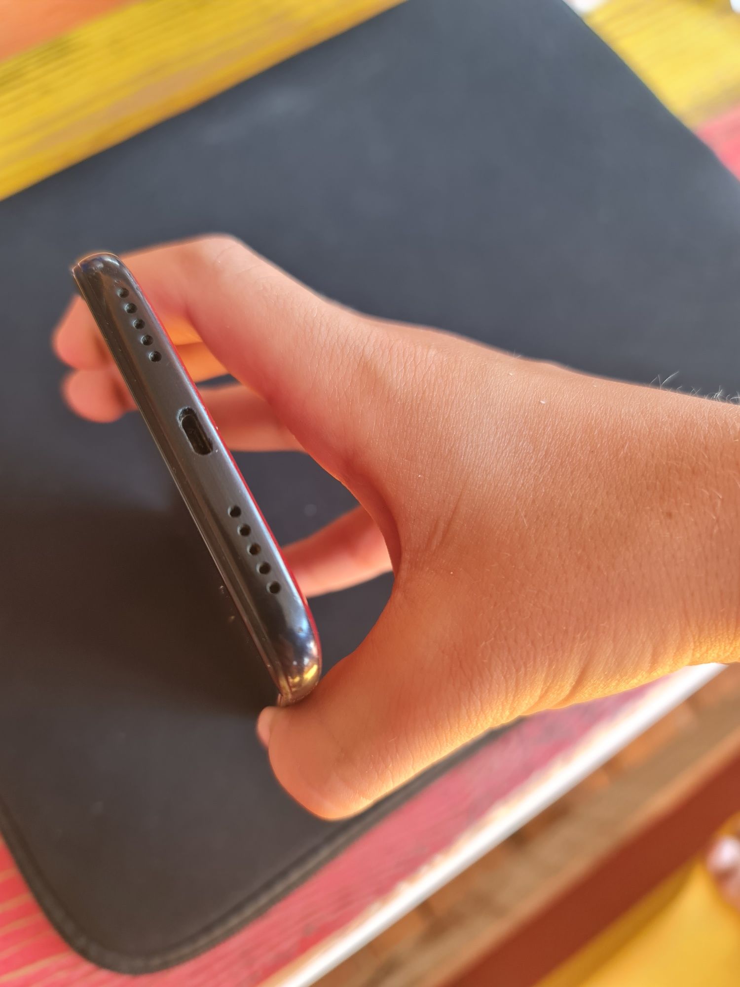 Телефон Xiaomi Redmi 7