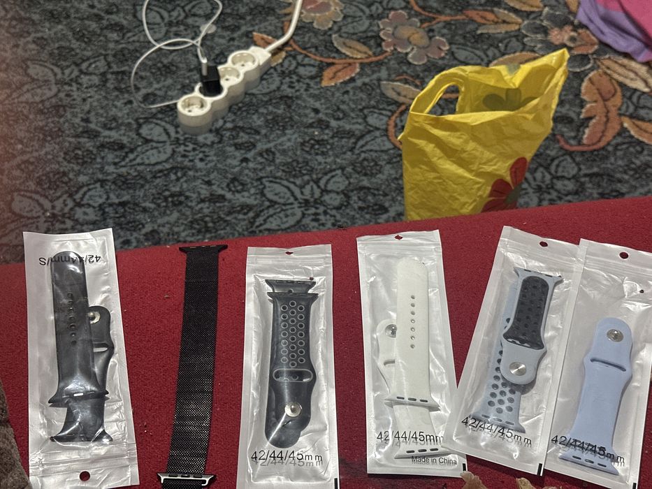 Vand curele pentru apple watch