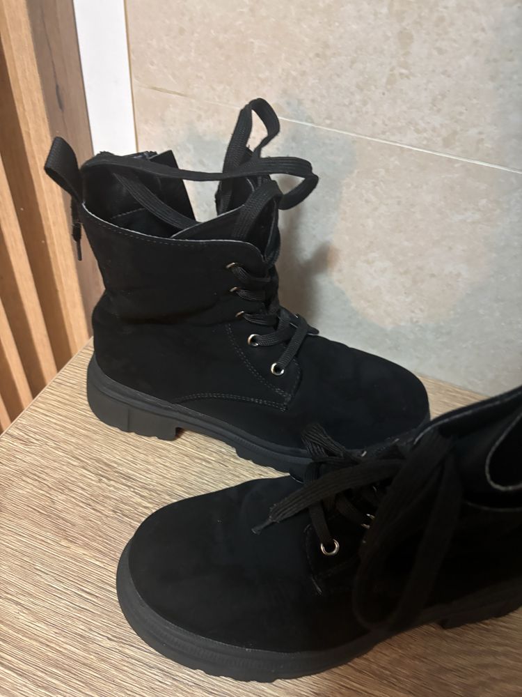 Ghete copii CCC , marimea 36, marca Dee Zee