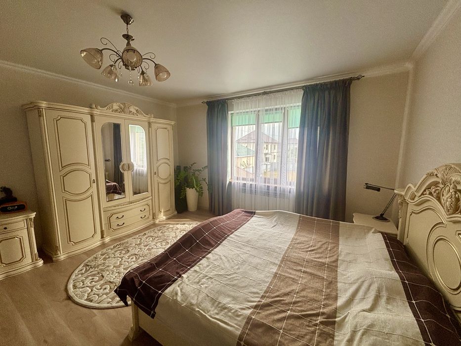 Продам дом 7 комнат п.Абай