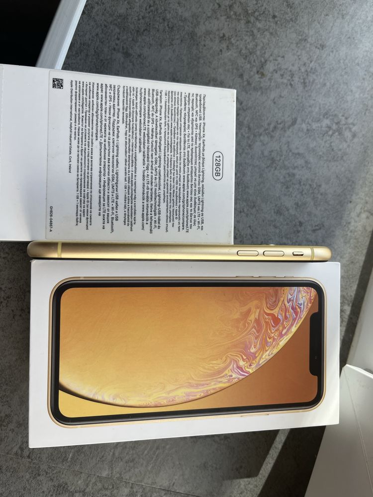Iphone XR yellow