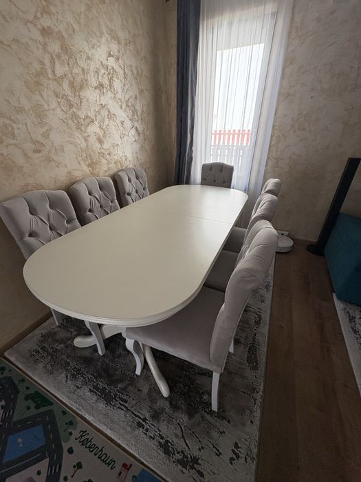 Masa extensibila lemn masiv plus 8 scaune